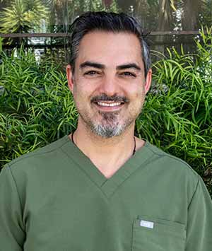 Pouria Sadri, DDS at Le Chic Dentist Serving Santa Monica, Los Angeles, CA Pouria Sadri, DDS at Le Chic Dentist Serving Santa Monica, Los Angeles, CA